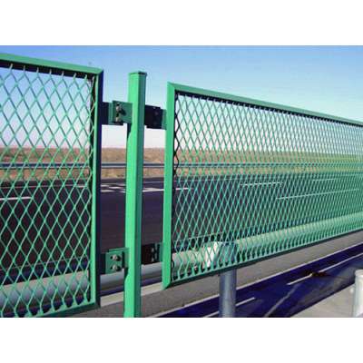 Anti-Glare Expanded Mesh Fence for Road Dividers